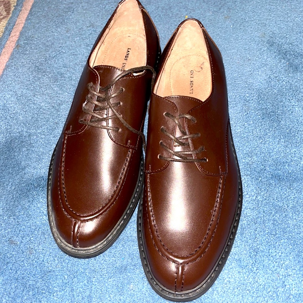NWOB! Men’s Lands’ End Brown Leather Tie Shoes. Size 10.5D
